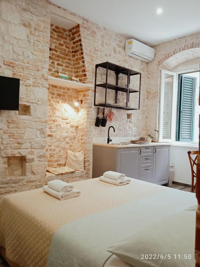 Rooms And Apartments Djanovic Split Extérieur photo