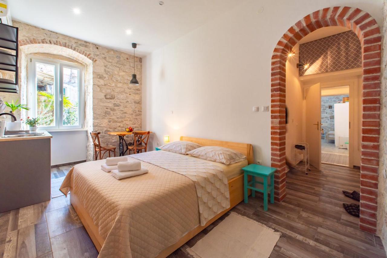 Rooms And Apartments Djanovic Split Extérieur photo