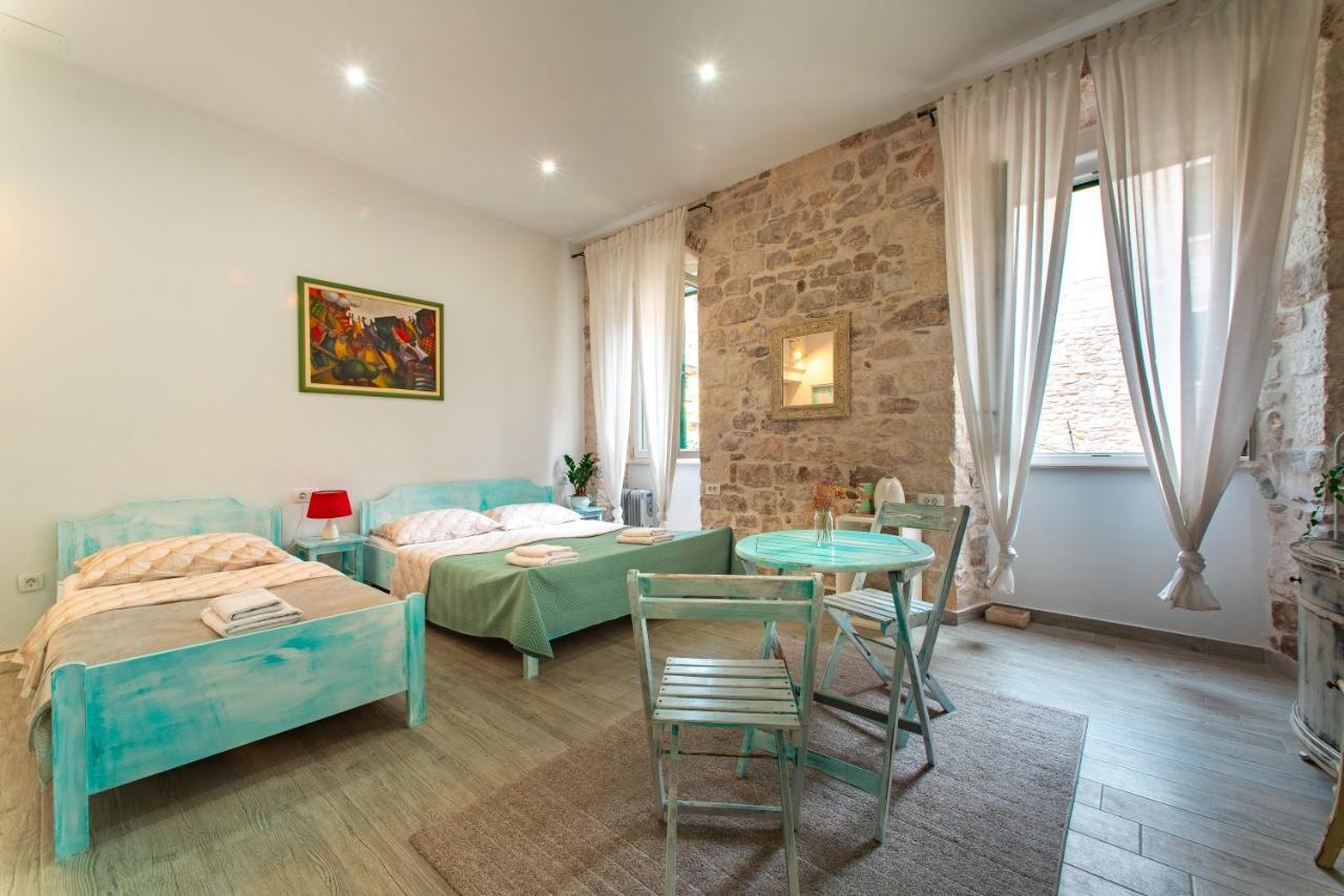 Rooms And Apartments Djanovic Split Extérieur photo